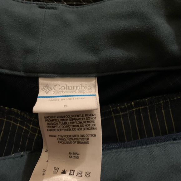 Columbia women’s sports shorts - Picture 3 of 4